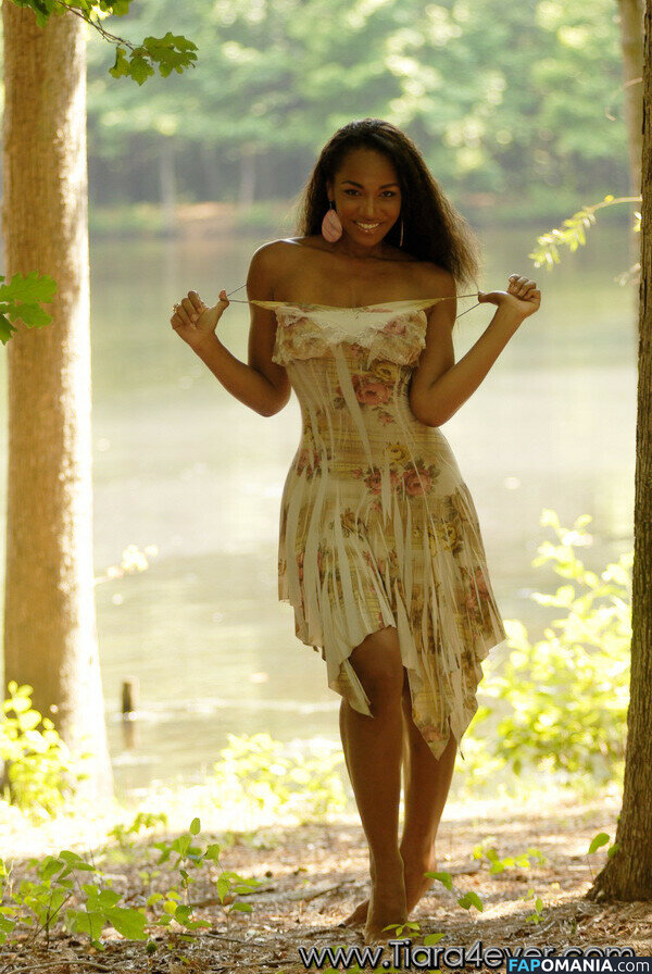 Tiara Harris / Tiara Kristine / Tiara_Kristine / hooters_best / tiarakristine / tkristine Nu OnlyFans  Foto vazada #5