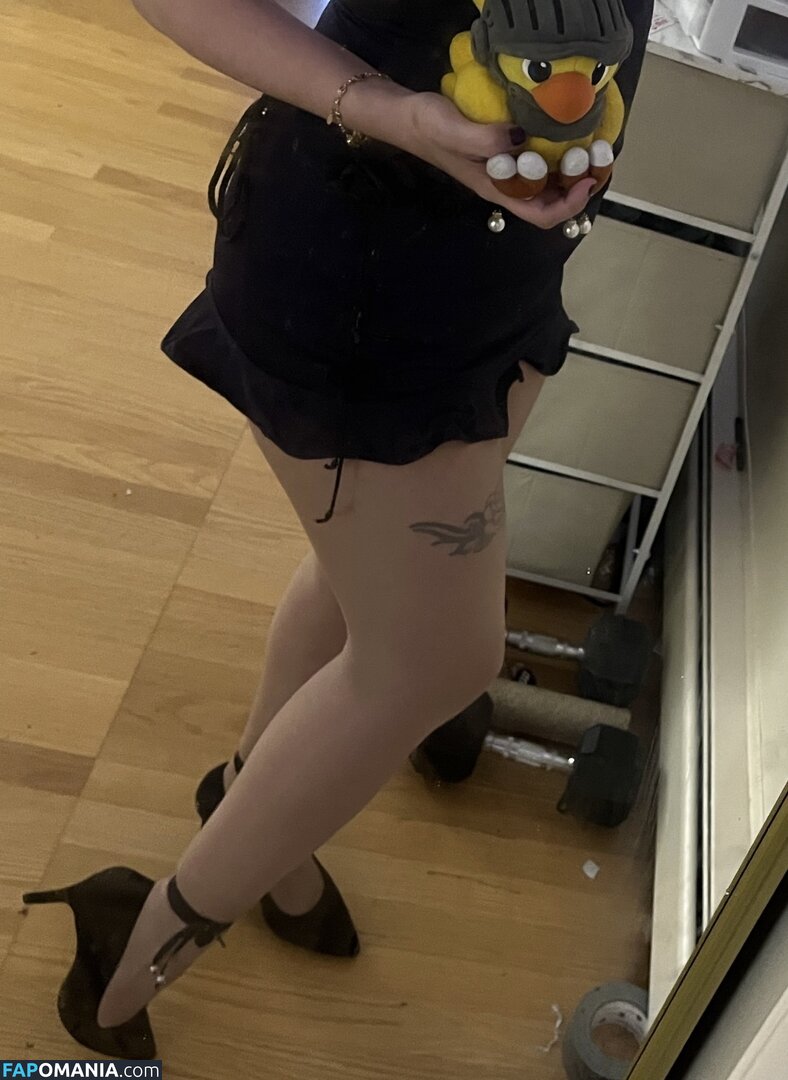 Tiffany Lockheart / Tiffanymaycry / tiffanylockheart Nu OnlyFans  Foto vazada #354