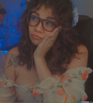 Tiffany Lockheart / Tiffanymaycry / tiffanylockheart Nu OnlyFans  Foto vazada #357