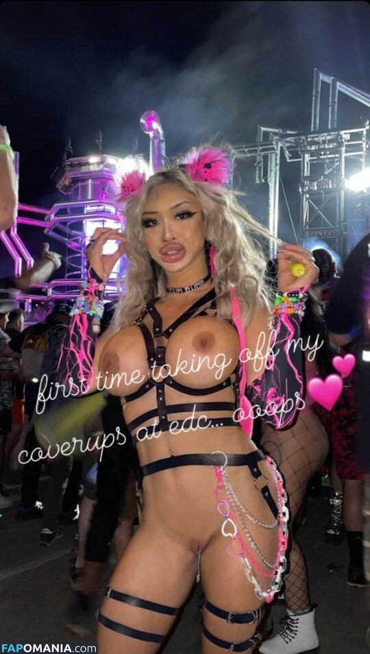 Tiffany Luu / luulii / tluuxox Nu OnlyFans  Foto vazada #3
