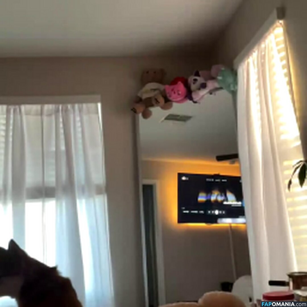 kayla.tran / kaylakipp / peachlingg / tinyyyk Nu OnlyFans  Foto vazada #24