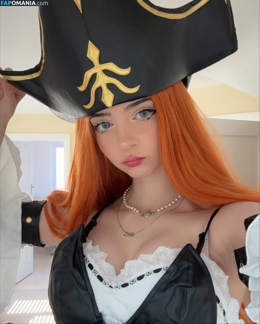  / Ella toxic.tenshi / TenshiTTV / Toxic Tenshi / angel-ai / toxic.tenshi Nu OnlyFans  Foto vazada #64