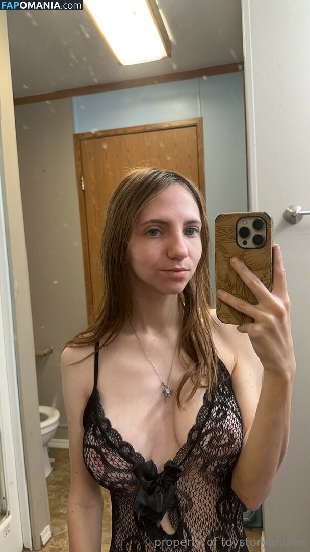 JustinTheTortle / ToyStoryAndiee / andie.out.here Nu OnlyFans  Foto vazada #1