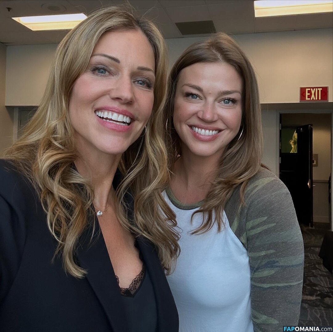 Cylon / Tricia Helfer / officialtriciahelfer / triciahelfer Nu OnlyFans  Foto vazada #168