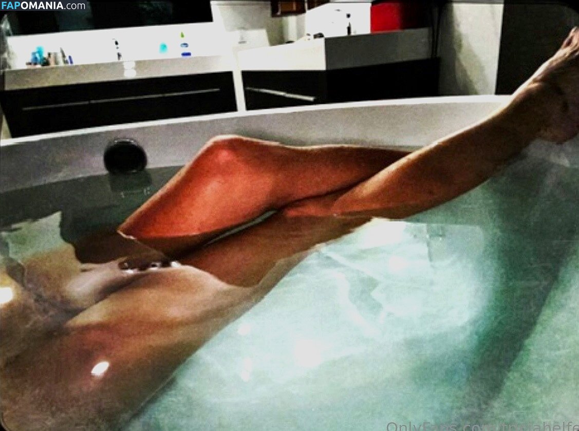 Cylon / Tricia Helfer / https: / officialtriciahelfer / triciahelfer Nu OnlyFans  Foto vazada #189