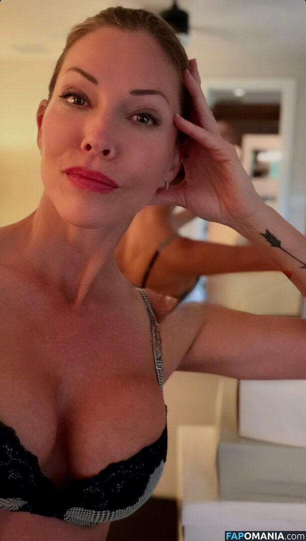 Cylon / Tricia Helfer / https: / officialtriciahelfer / triciahelfer Nu OnlyFans  Foto vazada #202