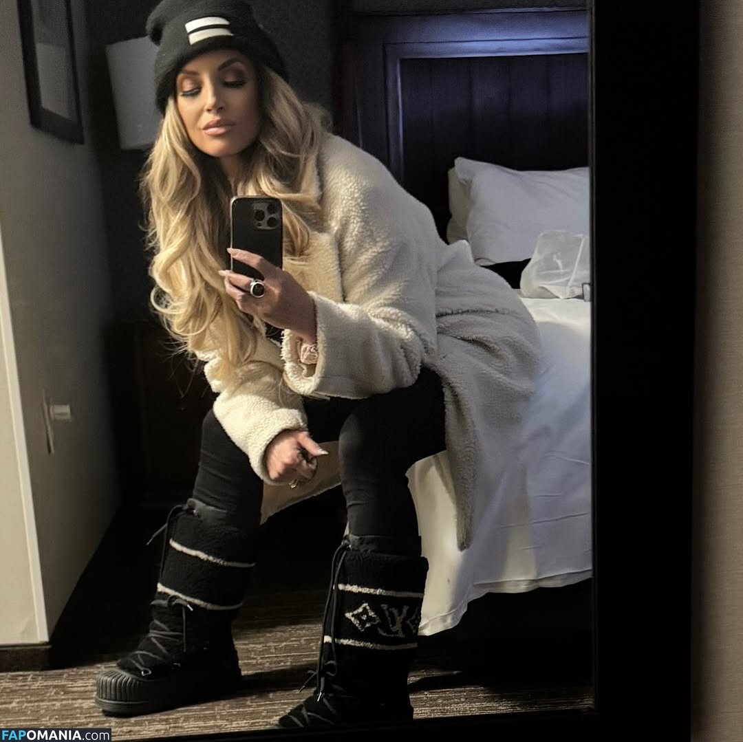 Trish Stratus / trishstratuscom Nu OnlyFans  Foto vazada #1458