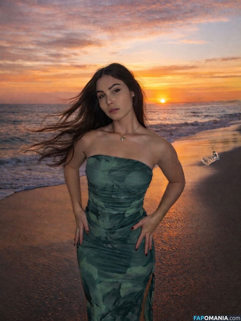 Tslanaxoxo / Yourlanatgirl / Yourlittlelana Nu OnlyFans  Foto vazada #69