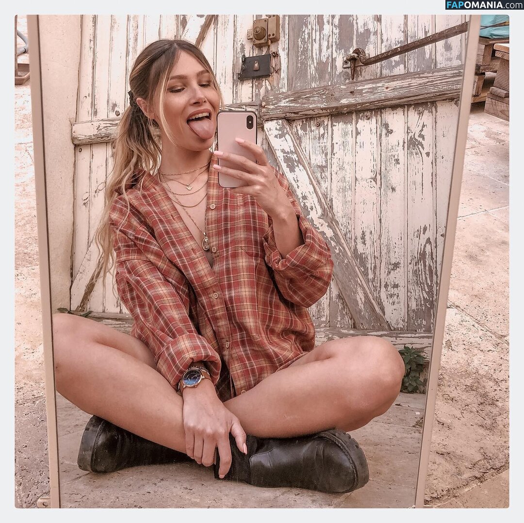 Tslanaxoxo / Yourlanatgirl / Yourlittlelana Nu OnlyFans  Foto vazada #82
