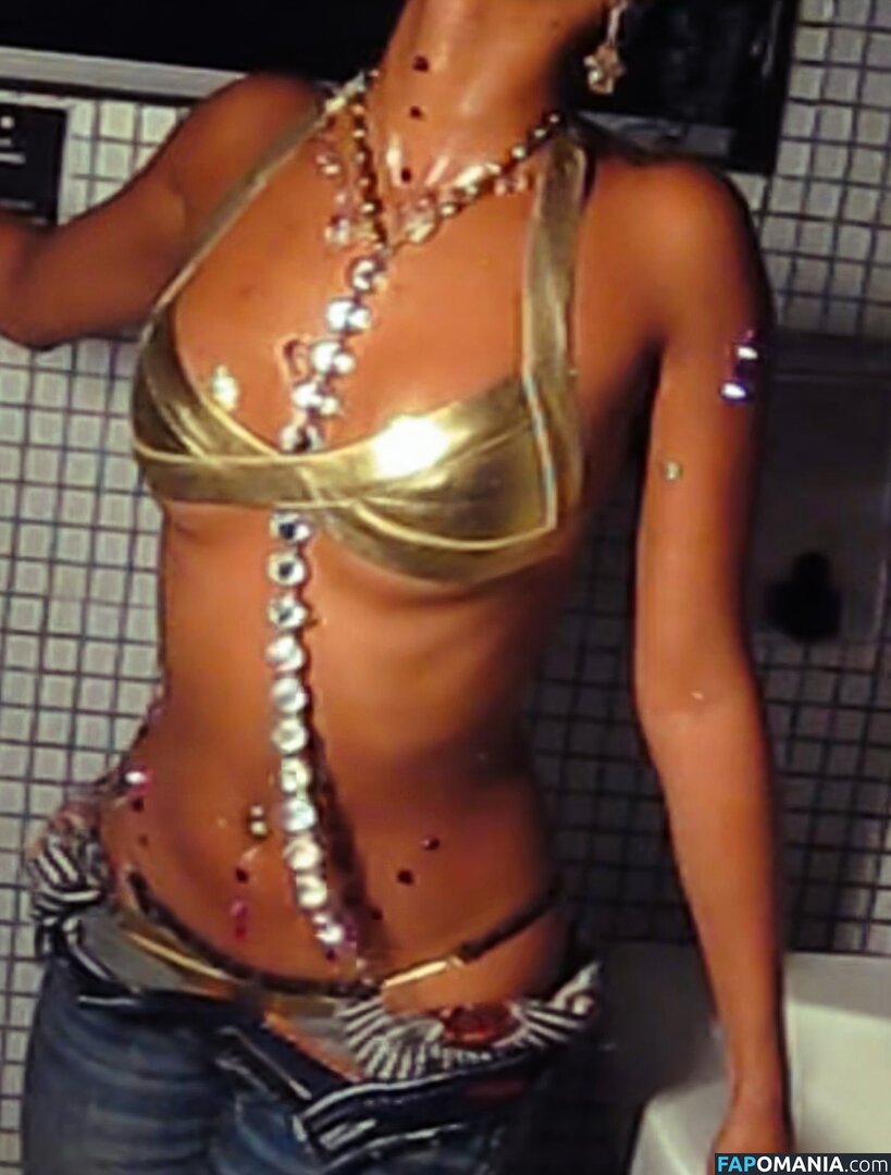 Tyla / Tyllaaaaaaa / https: Nu OnlyFans  Foto vazada #60