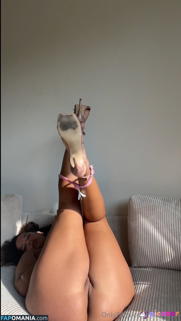 mxdsiren / umshanny Nu OnlyFans  Foto vazada #1