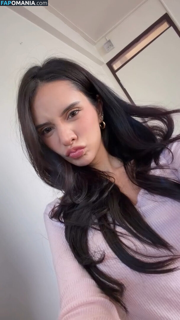 urbaby_jasmin / urbabyjasmin Nu OnlyFans  Foto vazada #71