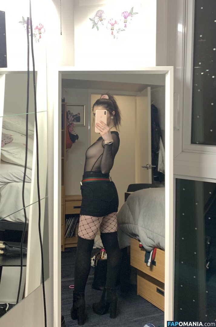 Talia Benmor / Urfavangel666 / misslavoie / onlyfans_igbaddies Nu OnlyFans  Foto vazada #2