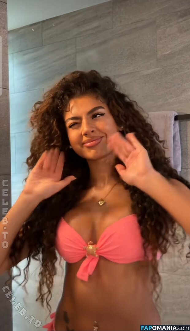 V7ena / u7ena Nu OnlyFans  Foto vazada #5