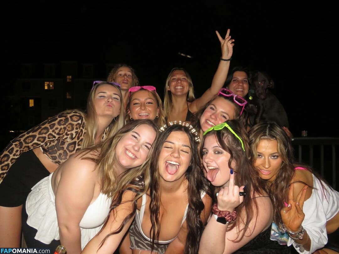 Valerie / valerie.c_ / valerieq01 Nu OnlyFans  Foto vazada #13