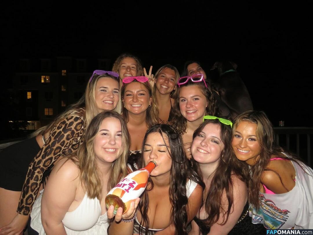 Valerie / valerie.c_ / valerieq01 Nu OnlyFans  Foto vazada #17