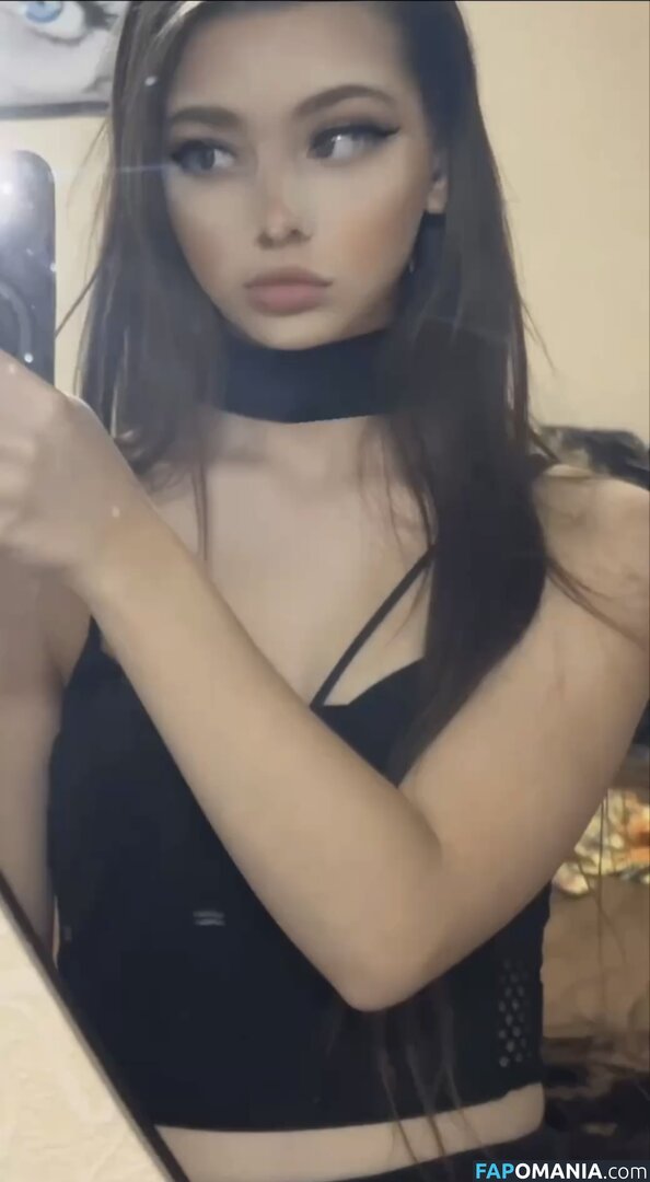 Valeri / _valeririi Nu OnlyFans  Foto vazada #1