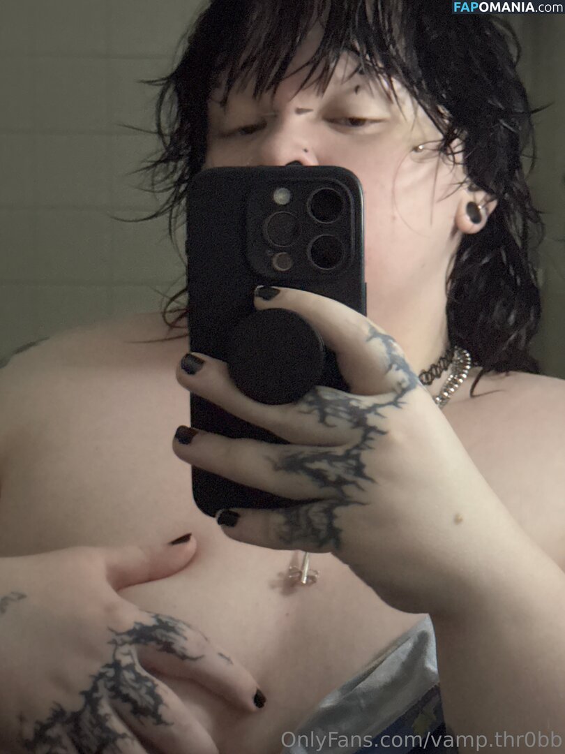 vamp.thr0b / vamp.thr0bb Nu OnlyFans  Foto vazada #13
