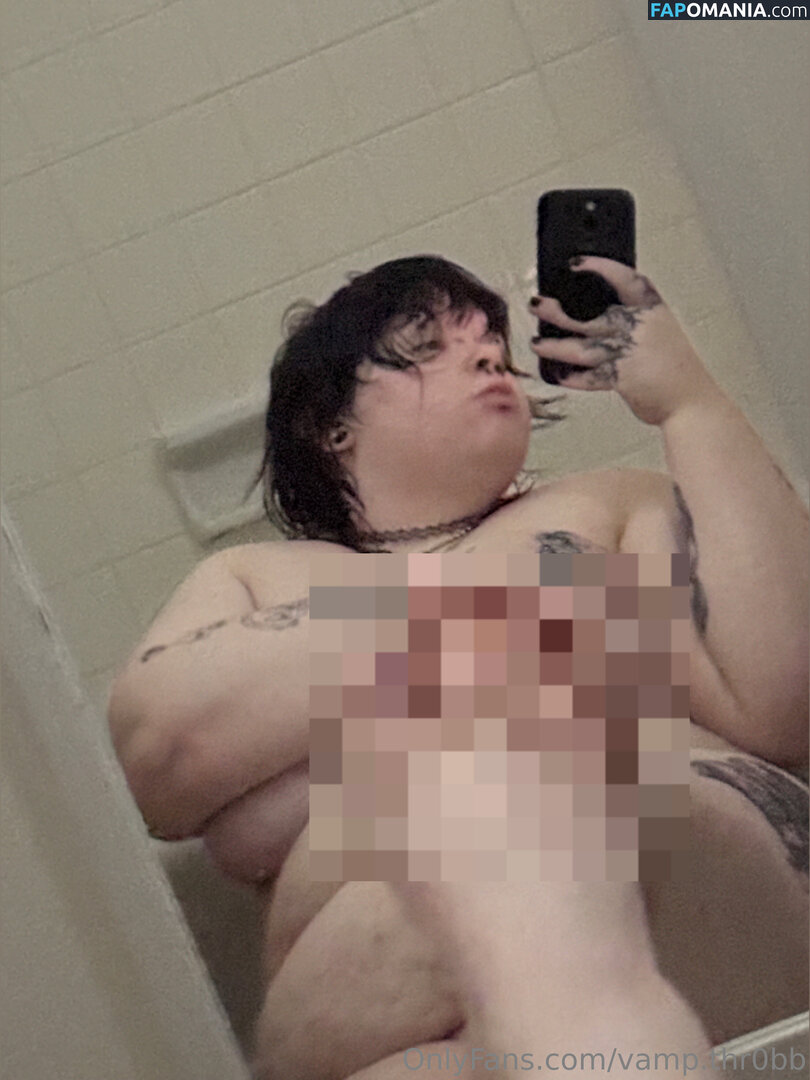 vamp.thr0b / vamp.thr0bb Nu OnlyFans  Foto vazada #14
