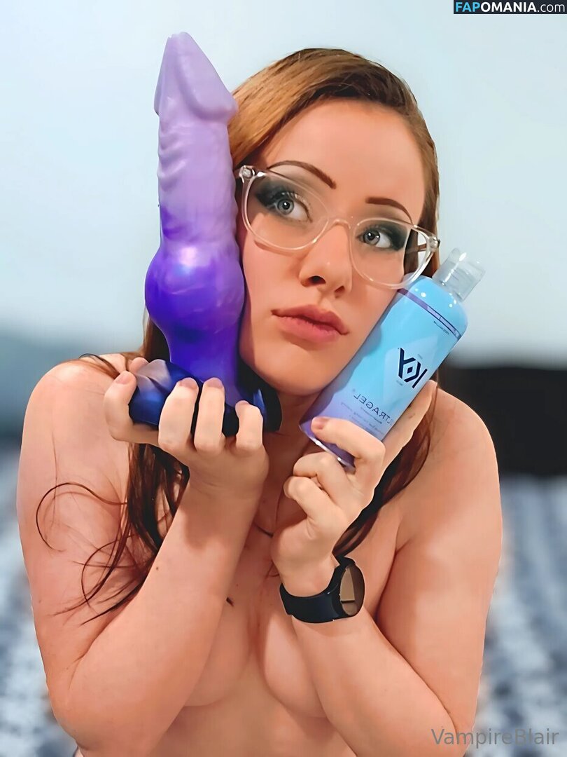 vampire.blair / vampireblair Nu OnlyFans  Foto vazada #5