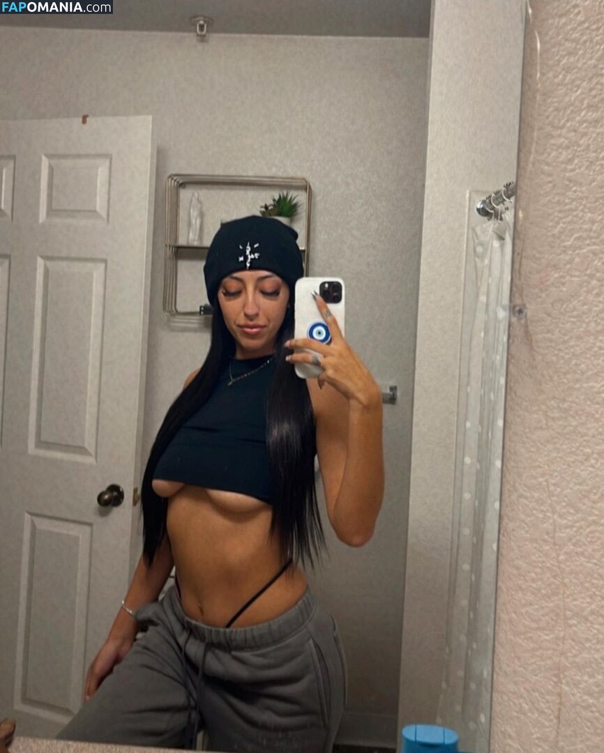 Onlyfans.com / Savannah / Vanderellla Nu OnlyFans  Foto vazada #4