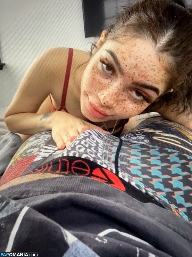 howloud / vanessaswrlddd Nu OnlyFans  Foto vazada #4