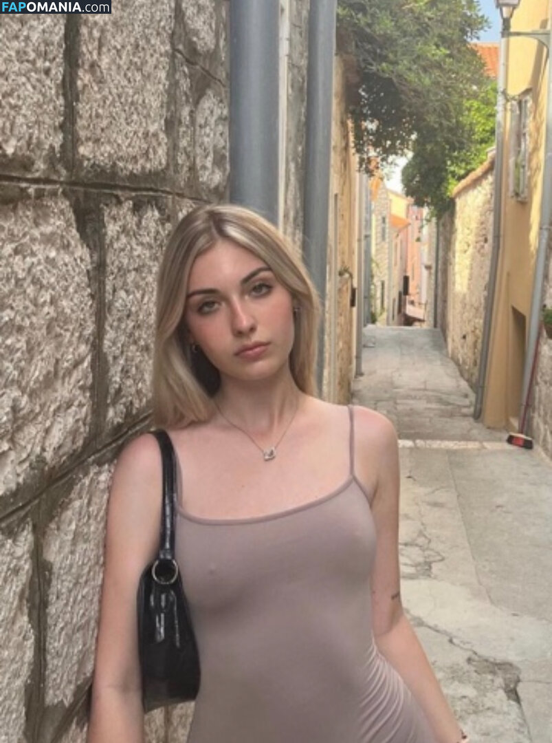Hungarian / Magyar / Vas Megyei Lányok / szps_blnk Nu OnlyFans  Foto vazada #1