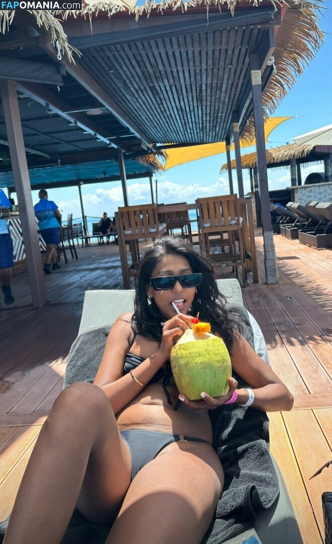 Venorika / veronica__in Nu OnlyFans  Foto vazada #3