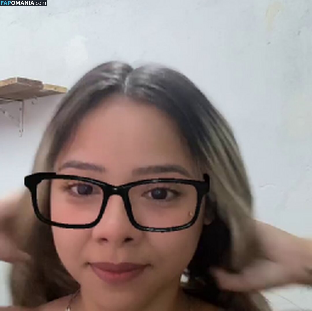 https: / maedostevan / viannaax / viannaax01 Nu OnlyFans  Foto vazada #1