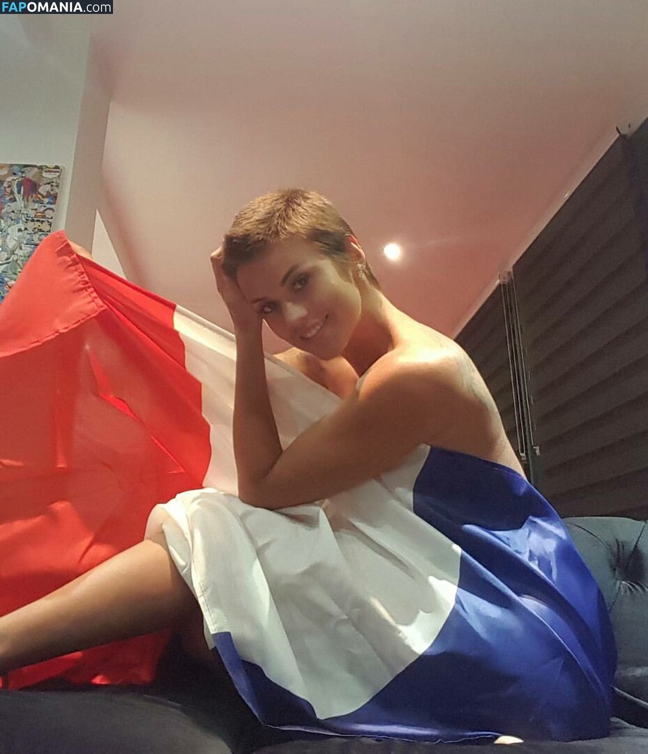 Vic Alouqua / vicalouquaoff / vicalouquaofficial / victoriafitfrance1 Nu OnlyFans  Foto vazada #63