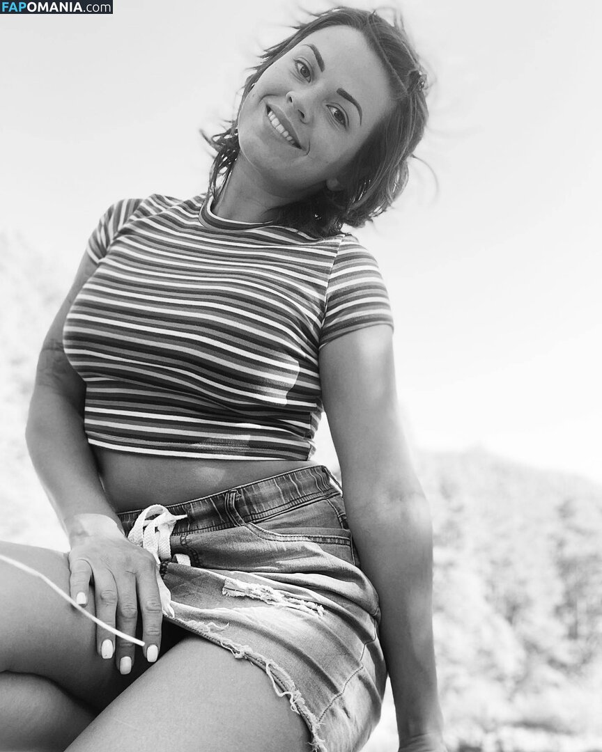 Vic Alouqua / vicalouquaoff / vicalouquaofficial / victoriafitfrance1 Nu OnlyFans  Foto vazada #65