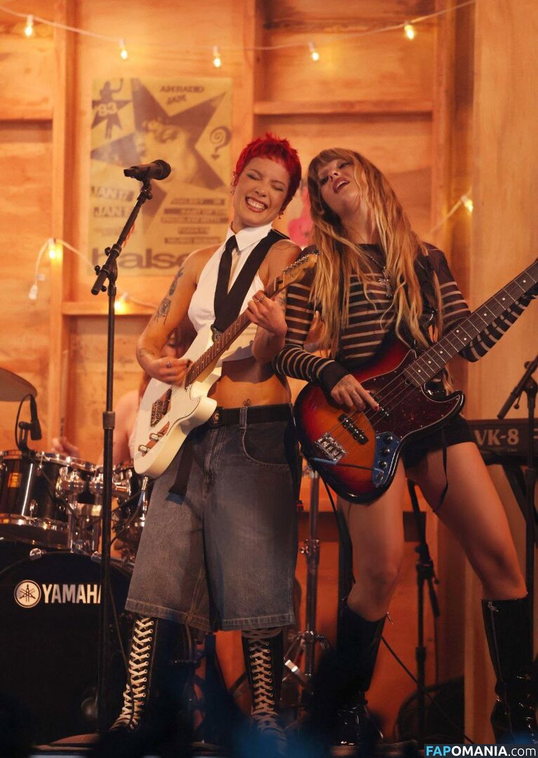Maneskin bassist / Victoria De Angelis / vicdeangelis Nu OnlyFans  Foto vazada #1076
