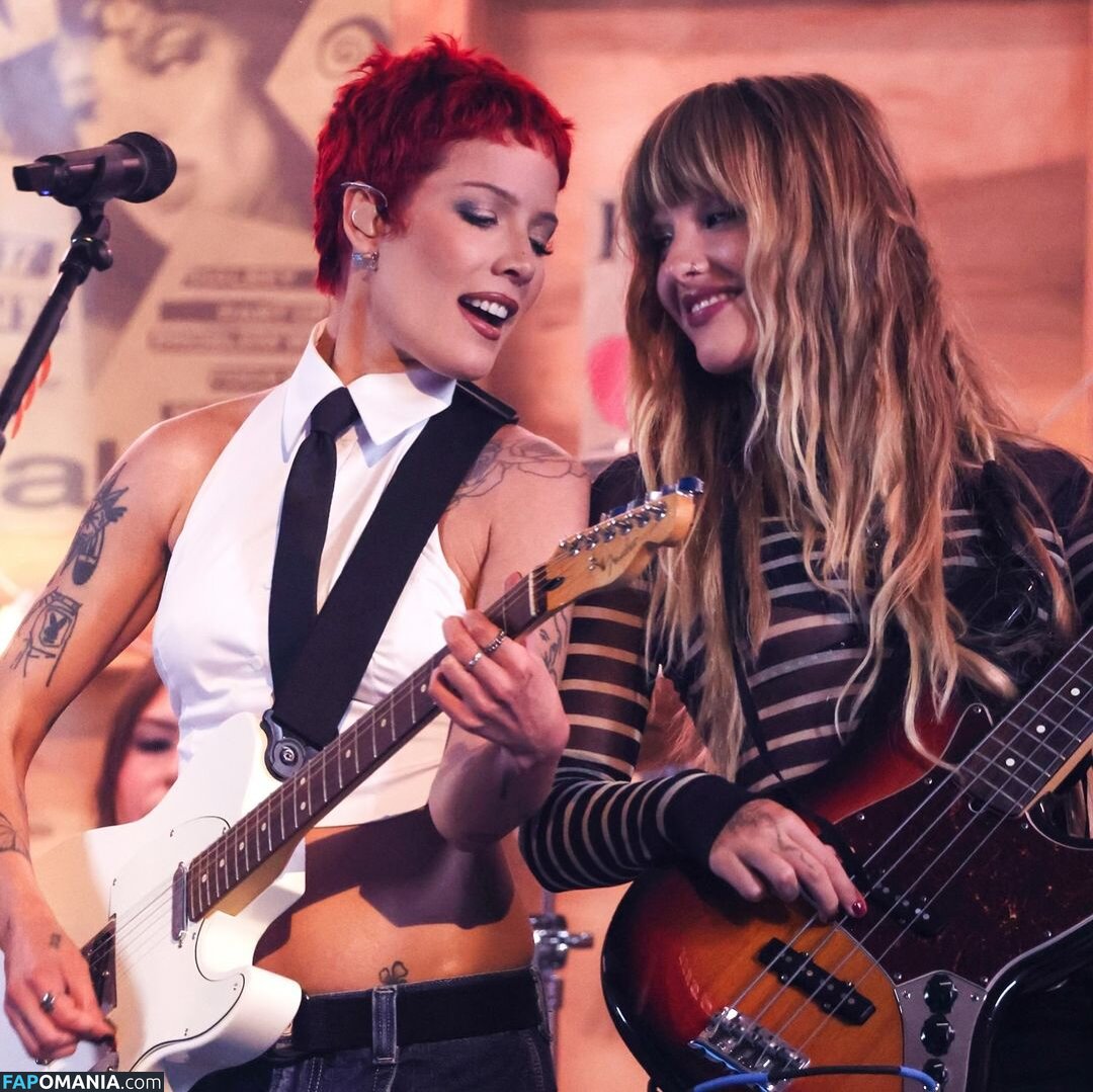 Maneskin bassist / Victoria De Angelis / vicdeangelis Nu OnlyFans  Foto vazada #1084
