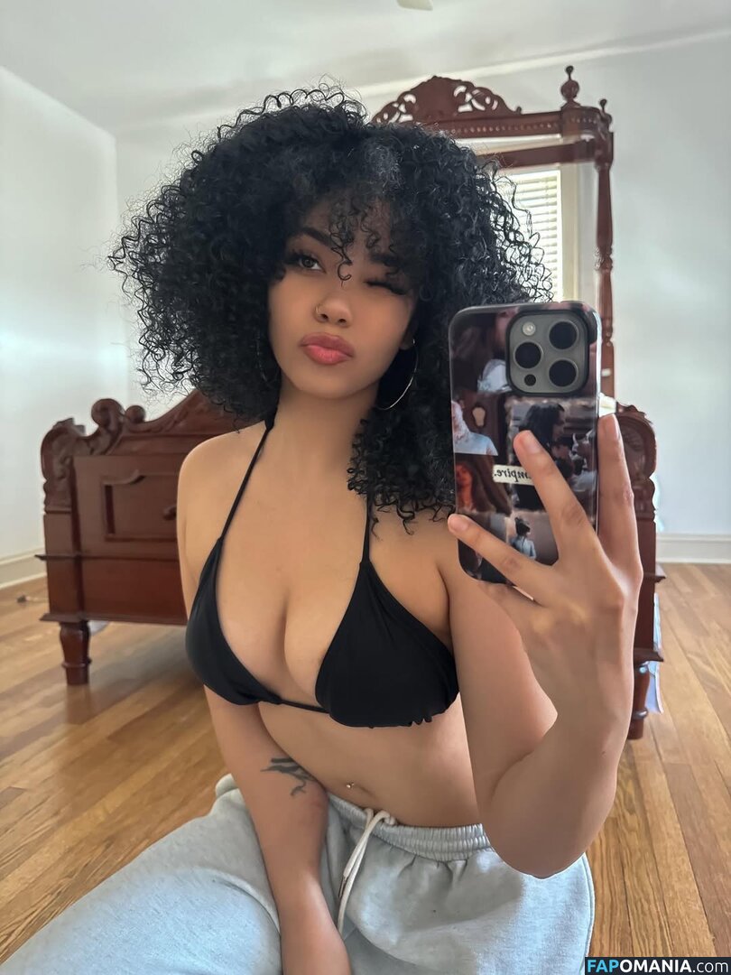 Victoria Vonne / pixieonyxx Nu OnlyFans  Foto vazada #3