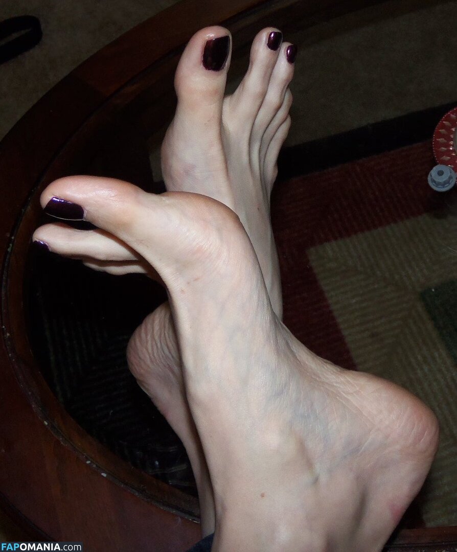 Violet's Toes (Violet's Perfect Feet Nu OnlyFans  Foto vazada #8