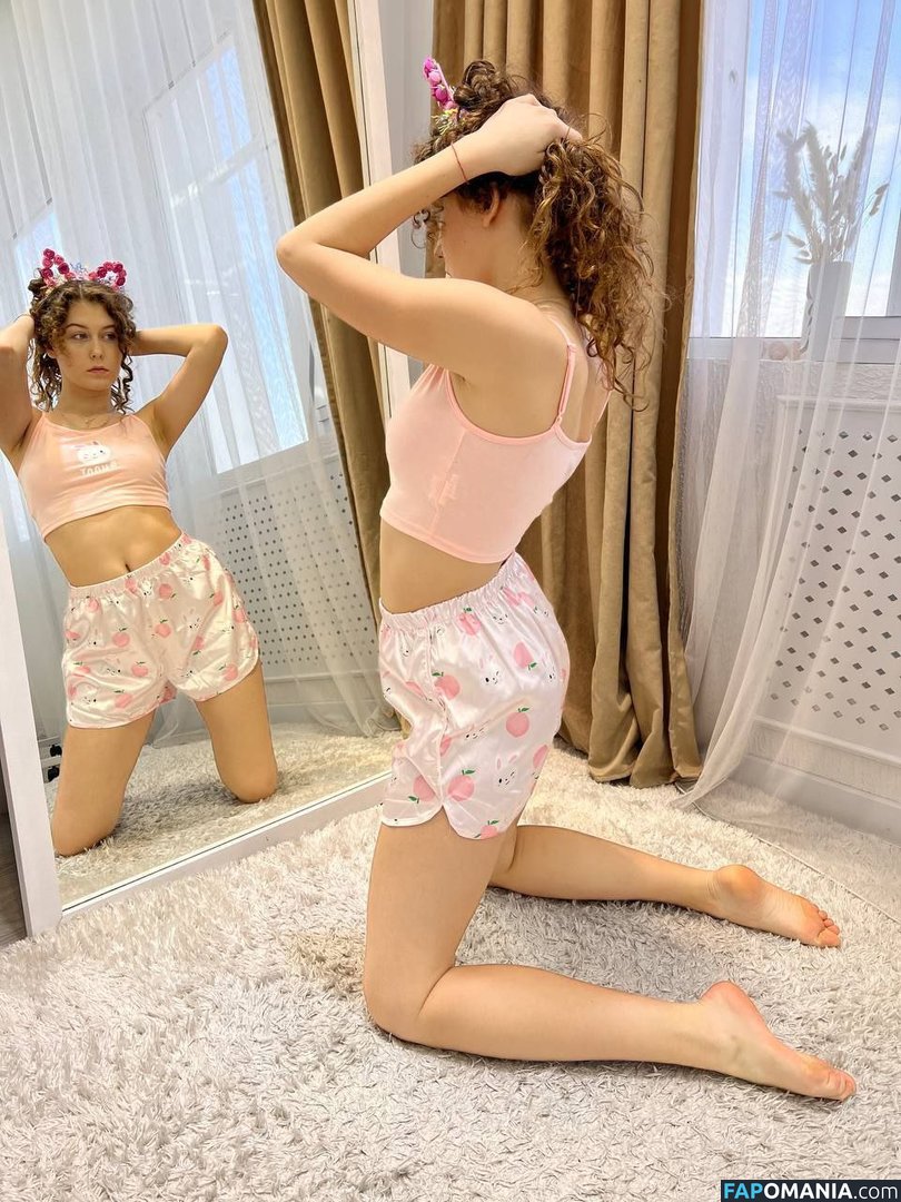 _vitaniemi01 / bloom.xvi / nayane_vitali01 / vitaniemi Nu OnlyFans  Foto vazada #152