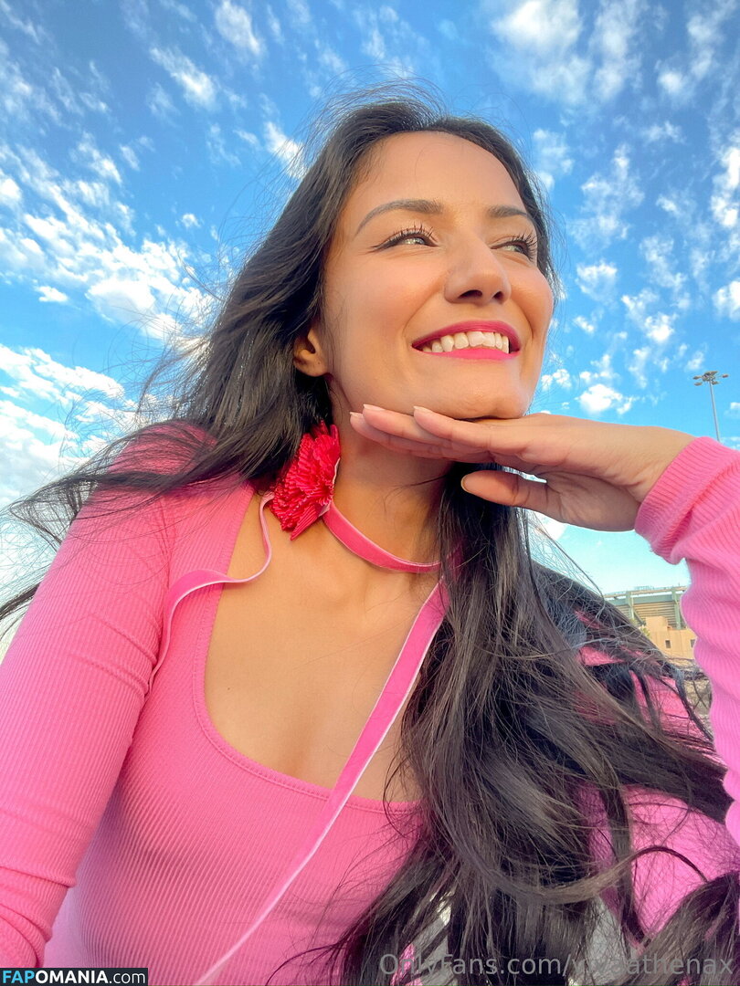 followvivaathena / vivaathenax Nu OnlyFans  Foto vazada #2