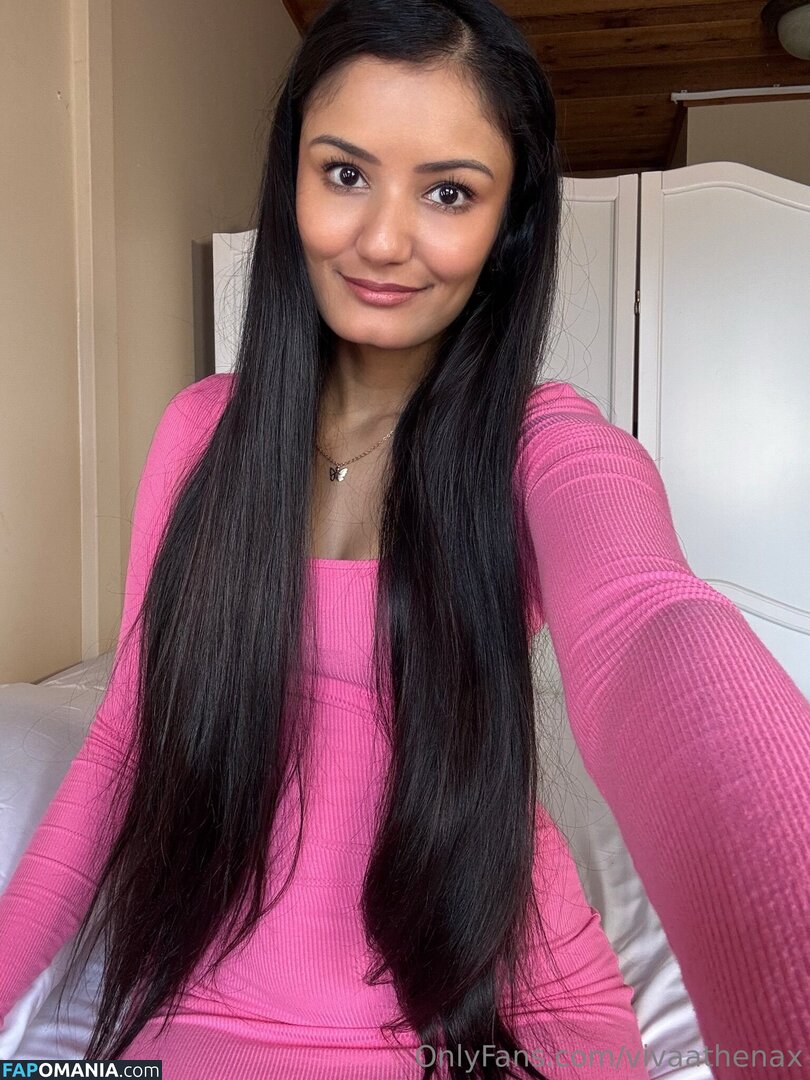 followvivaathena / vivaathenax Nu OnlyFans  Foto vazada #17