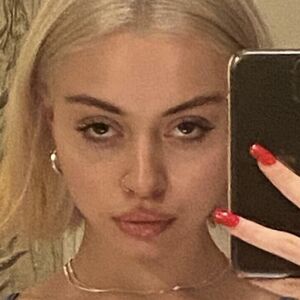 Vivica Santiago