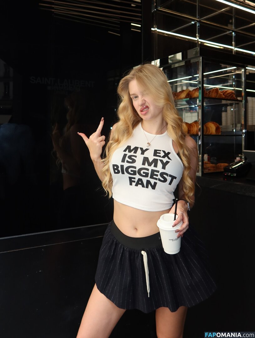 Vlada Dobryak / Vladababy / Vladaelfie Nu OnlyFans  Foto vazada #351