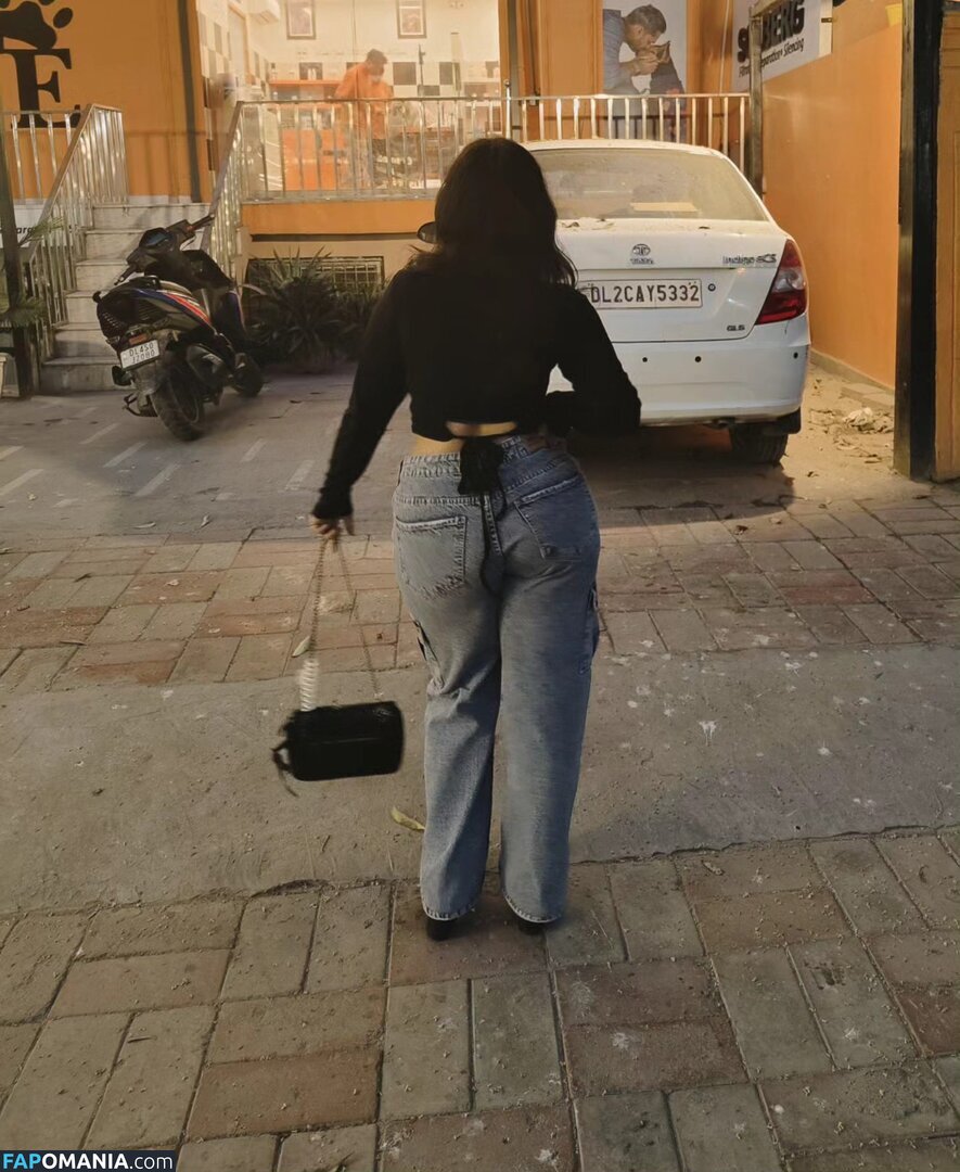 vr / vrindardddd_ Nu OnlyFans  Foto vazada #1