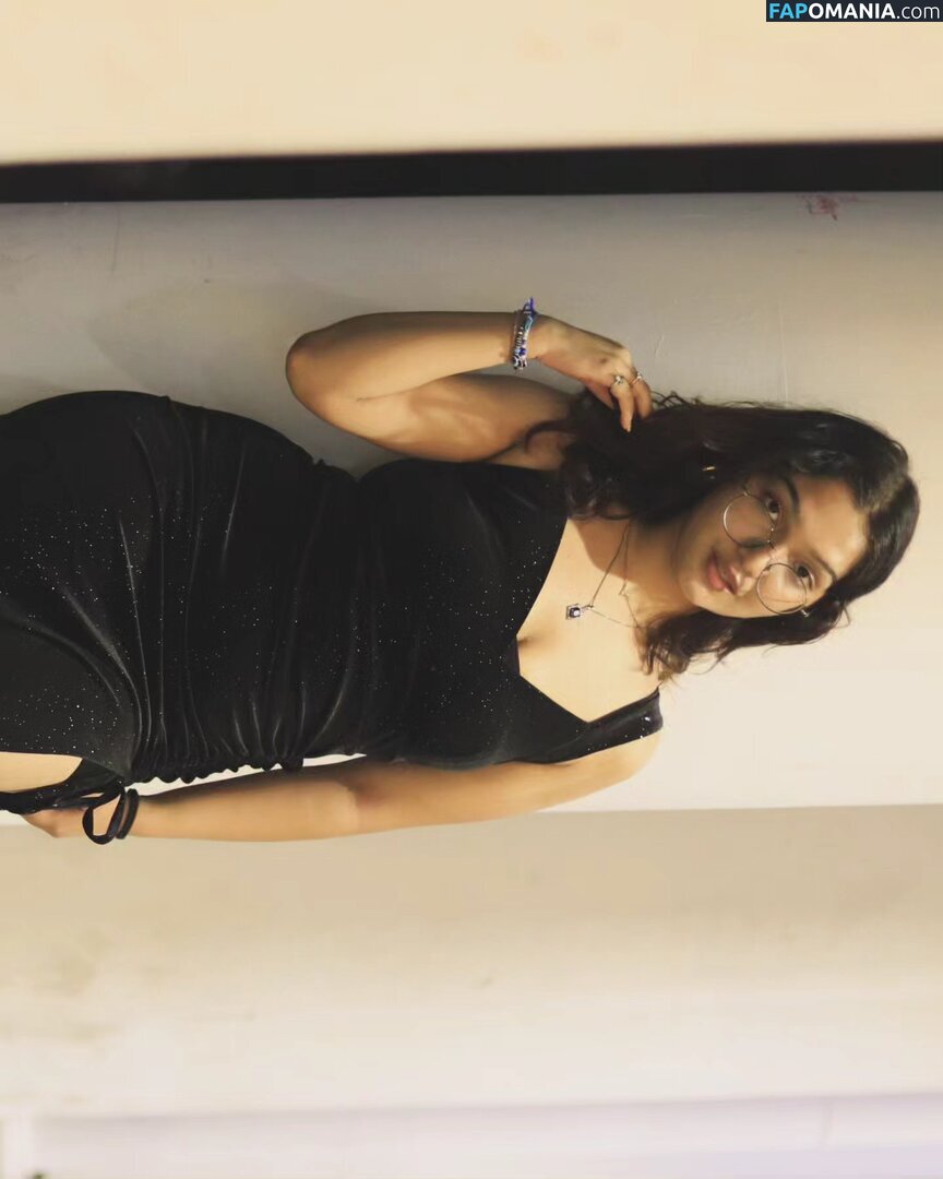 vr / vrindardddd_ Nu OnlyFans  Foto vazada #9