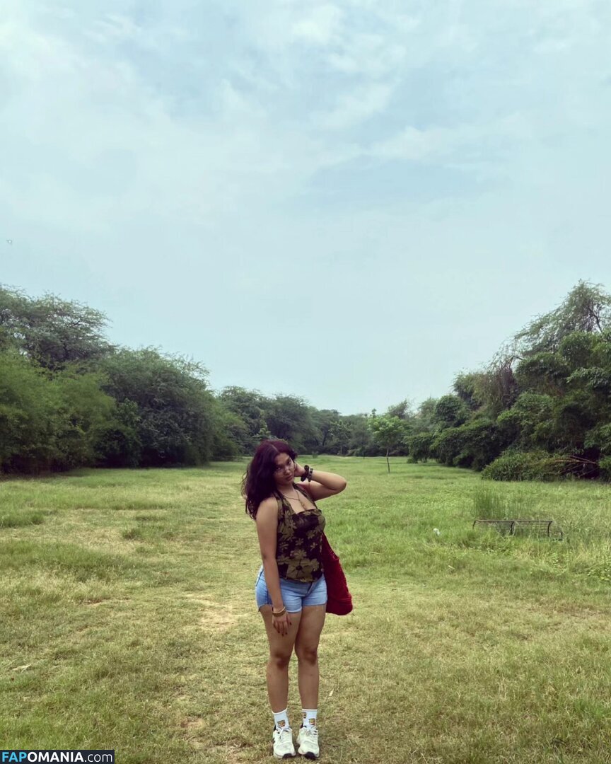 vr / vrindardddd_ Nu OnlyFans  Foto vazada #19