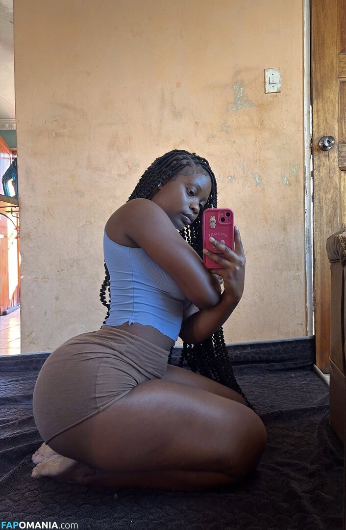 Vunene Taiwo Mabunda / sgepi_ Nu OnlyFans  Foto vazada #3