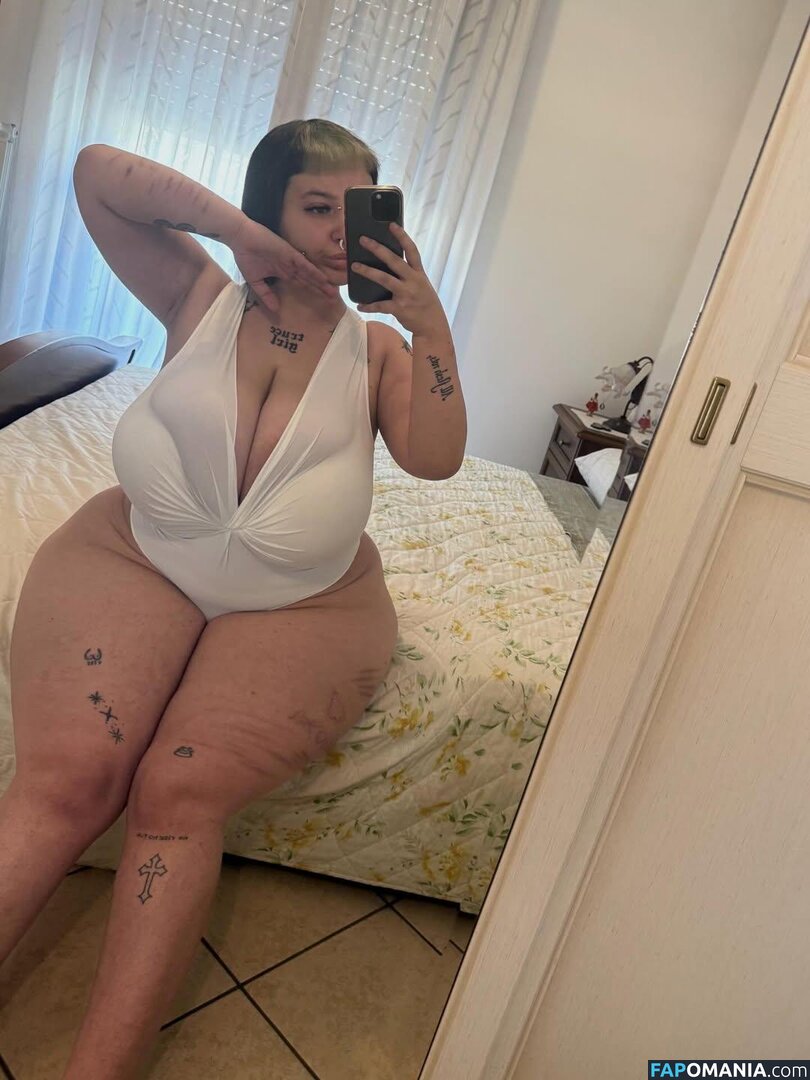 Mxmmytina / Vvalentinabonetalli Nu OnlyFans  Foto vazada #9