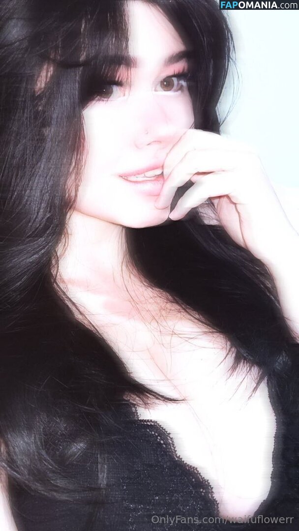 rewolfmi / waifuflowerr Nu OnlyFans  Foto vazada #1