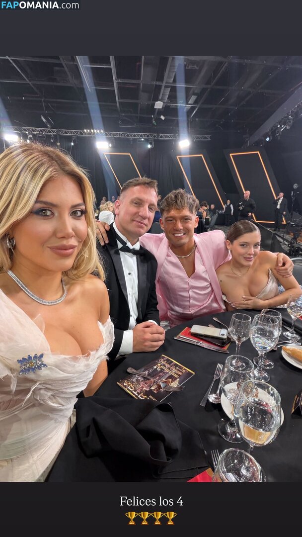 Icardi / Wanda Nara / badbitchwan / wanda_nara / wanditanara Nu OnlyFans  Foto vazada #526