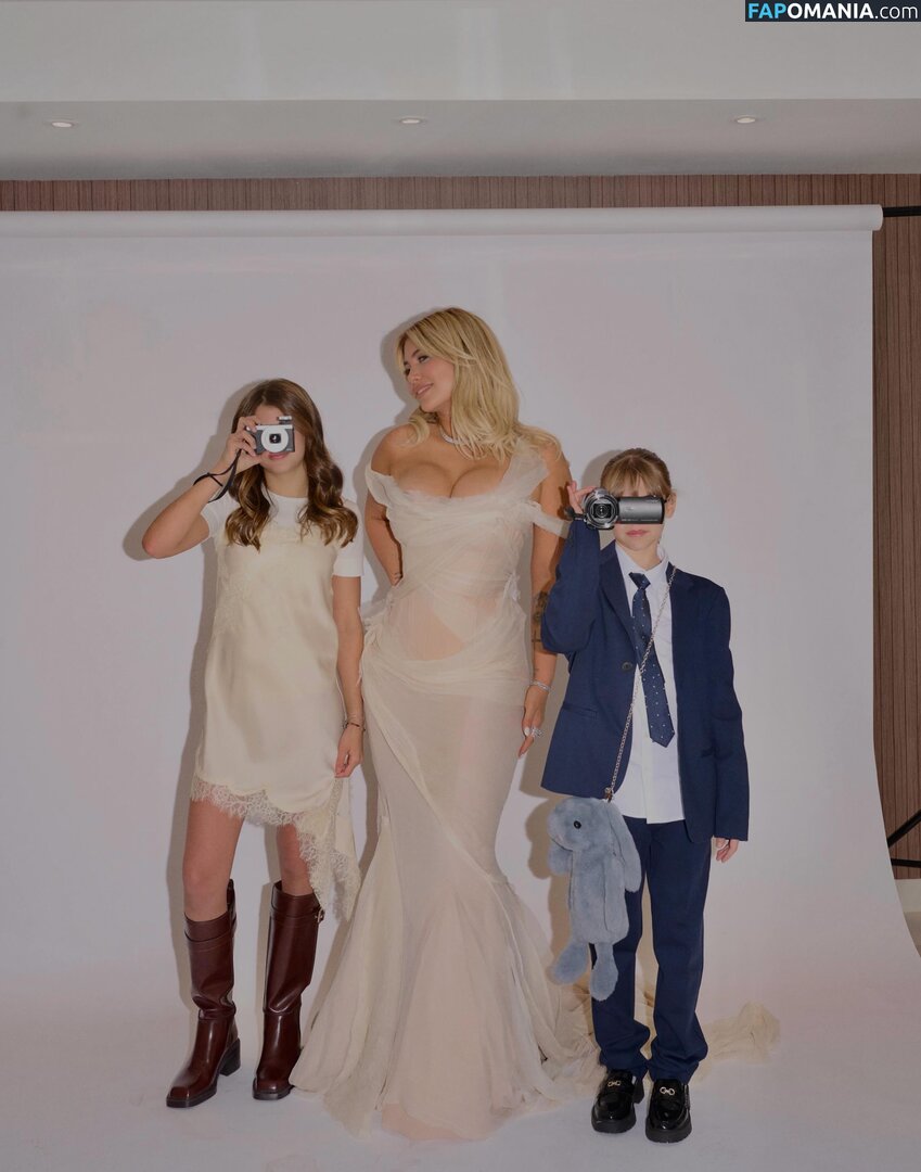 Icardi / Wanda Nara / badbitchwan / wanda_nara / wanditanara Nu OnlyFans  Foto vazada #533