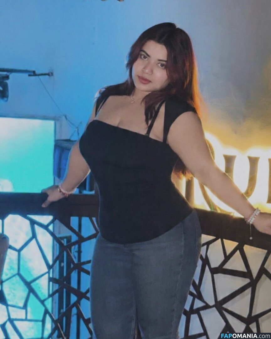 Wanderlust.rawat / ammu_rawat19 Nu OnlyFans  Foto vazada #4