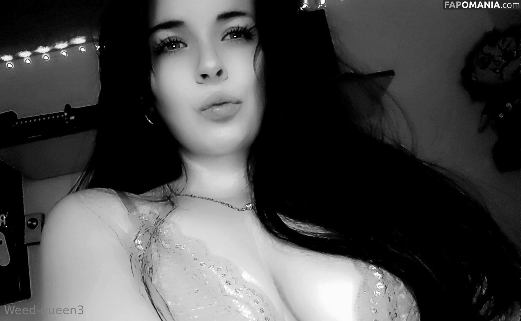 weedqueen33 / weedqueenofficialpage Nu OnlyFans  Foto vazada #11